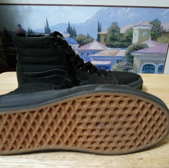 👟👟VANS BLACK SK8 -HI SHOE SIZE 6 LIKE NEW!! A FANTASTIC GIFT ITEM.🎁 - Picture 2 of 7